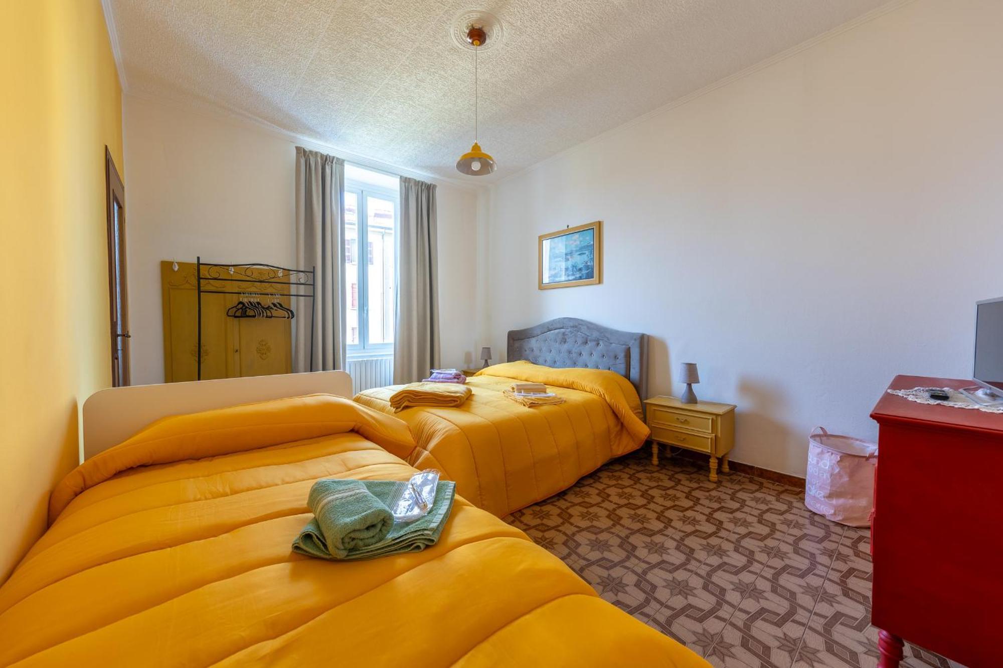 Casa Vacanza Dimora Vincenza ลุยโน ภายนอก รูปภาพ